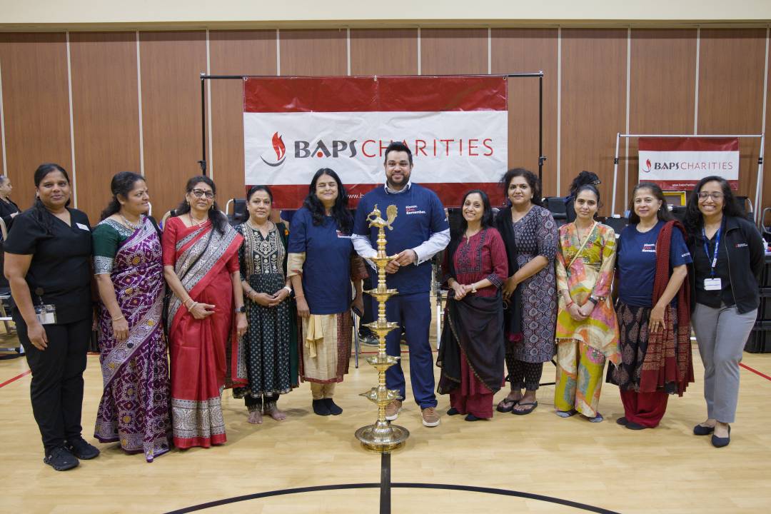 Mayor Sam Joshi visits the annual Blood Donation Drive in Edison NJ